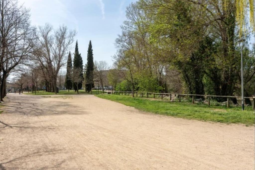 Acogedor Apartamento Cerca Del Casco Antiguo Жирона Экстерьер фото